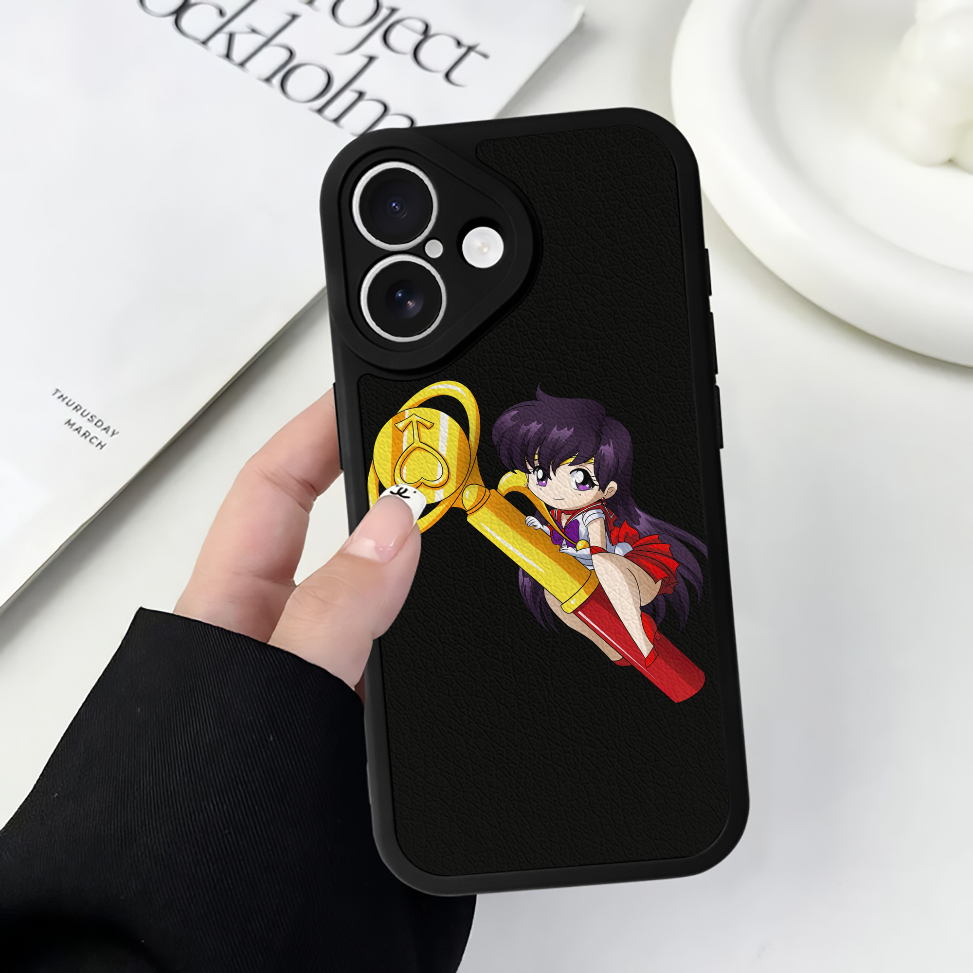 （画像用） 美少女戦士セーラームーン 火野レイ ひの レイ Sailor Moon Hino Rei （セーラーマーズ,Sailor Mars） 【iPhone 16シリーズ対応】シリコンスマホケース（レザー調） 材質：シリコン
